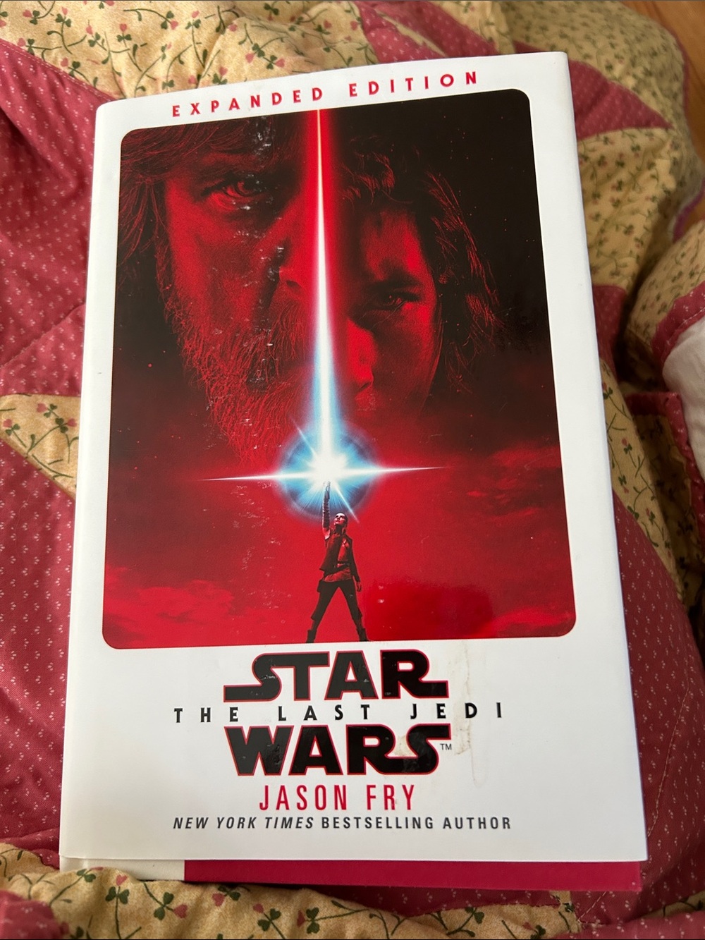 Star Wars The Last Jedi Expanded Edition - Red & White Cover